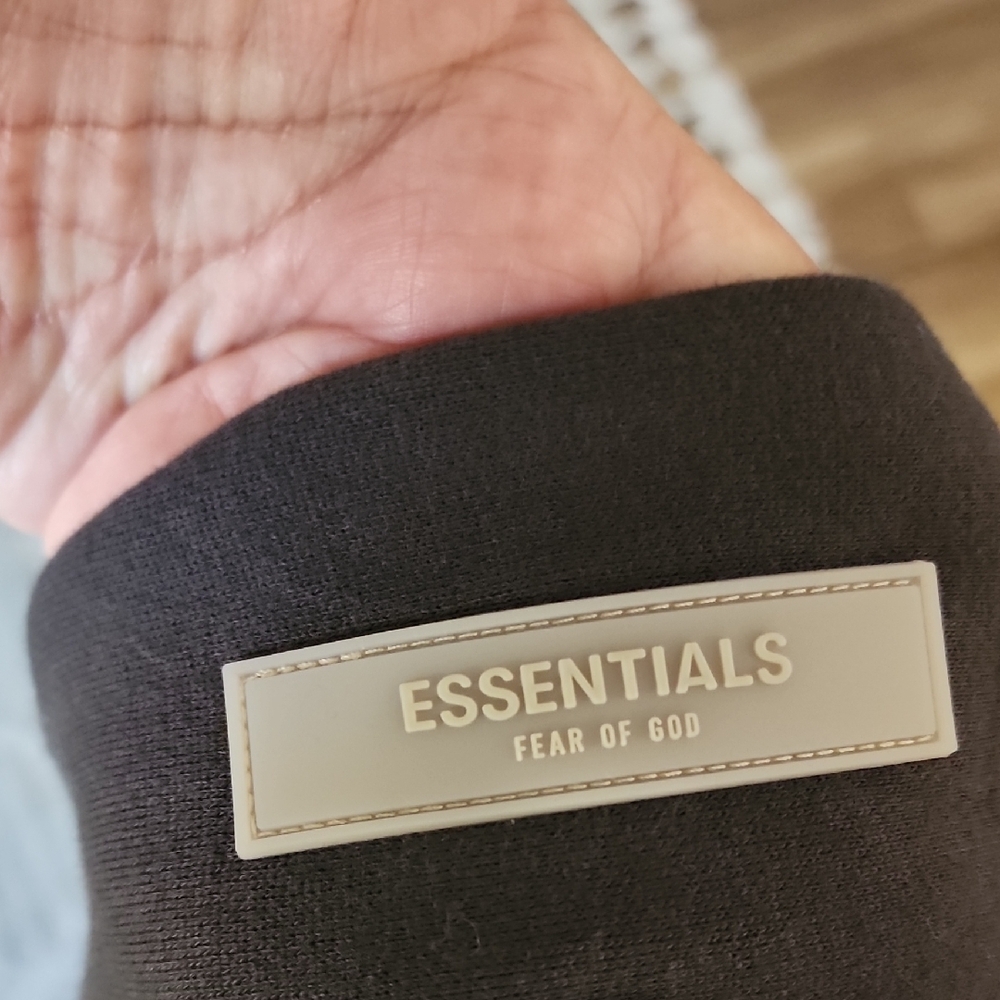 Essentials FOG Black Hoodie 1977 Print - Picture 4 of 7